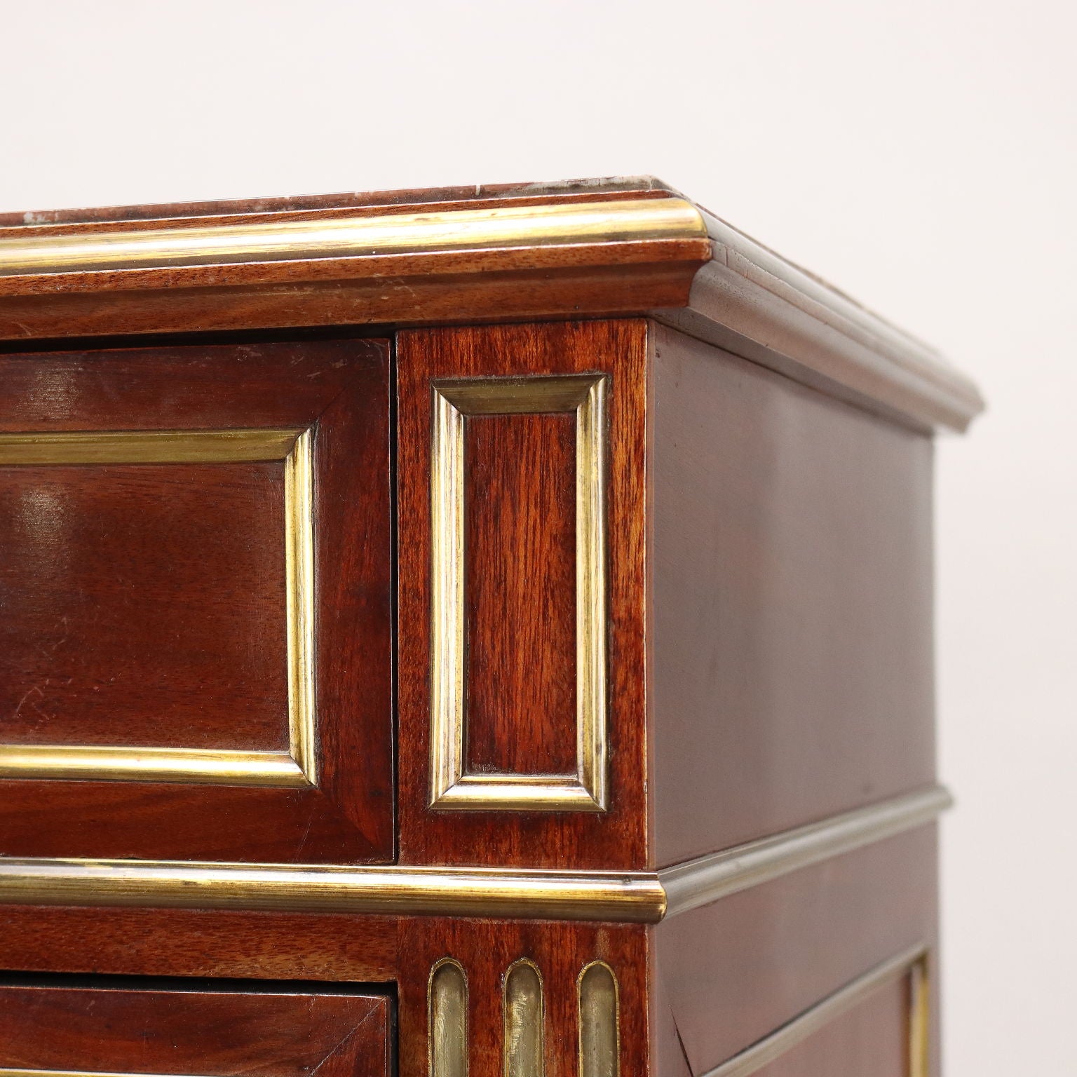  | Antiques  Chest of Drawers & Commodes