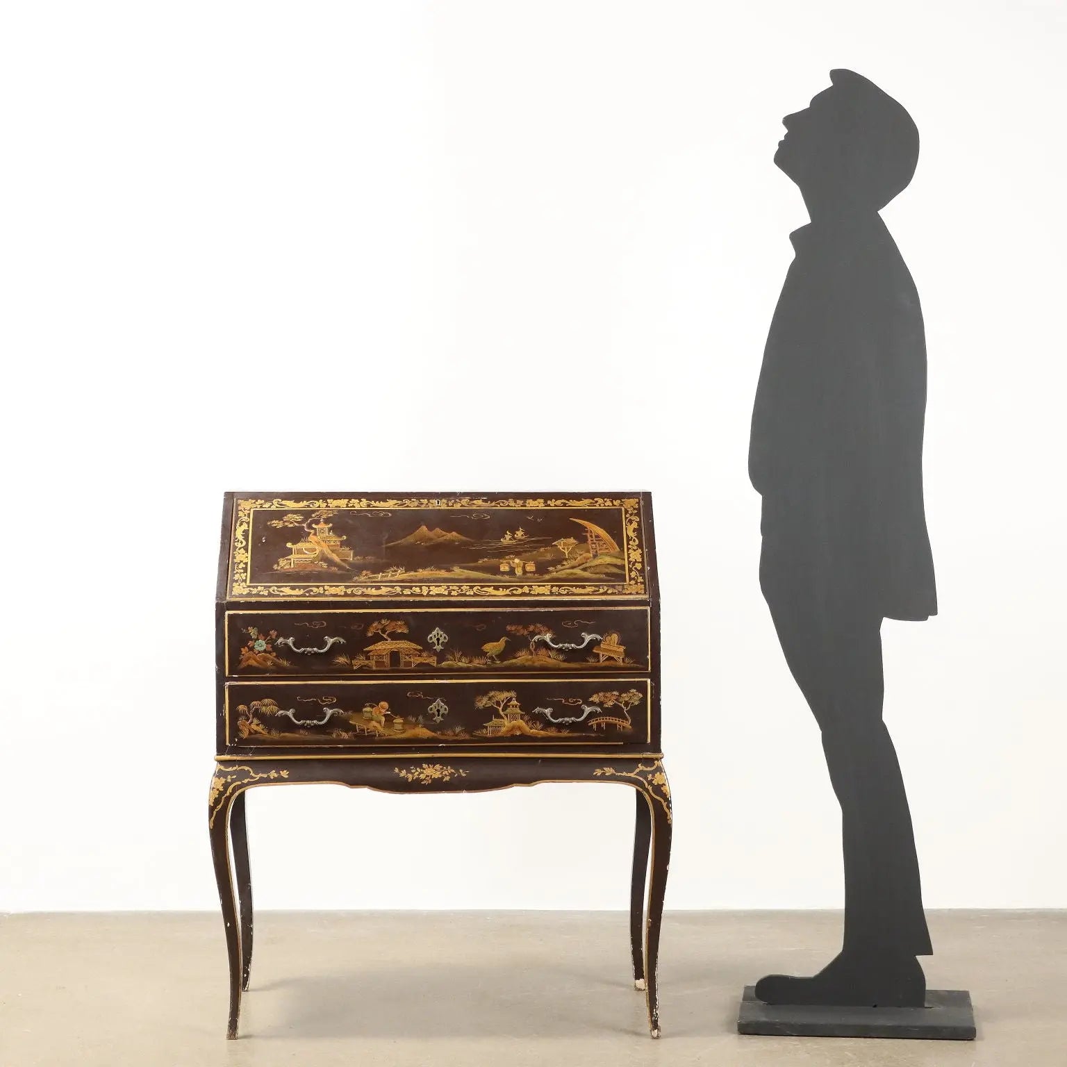 Antique Drop Leaf Cabinet Chinoiserie Walnut Italy XX Century - Italy, XX Century | Antiques | Drop-Leaf Secretaire & Secretaire
