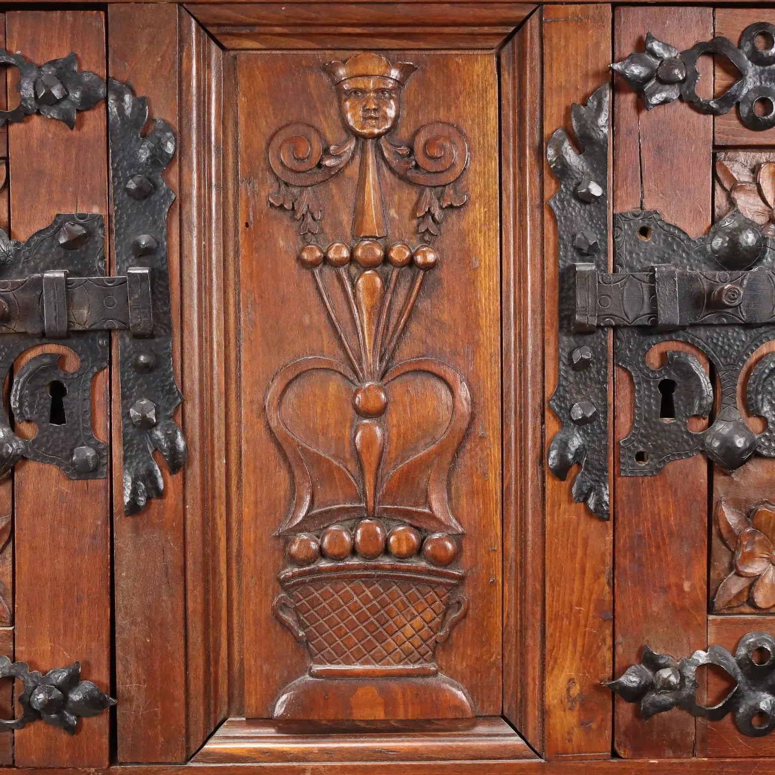 Antique Neo-Renaissance Cupboard Beech Italy XX Century - Italy, XX Century | Antiques | Cupboards