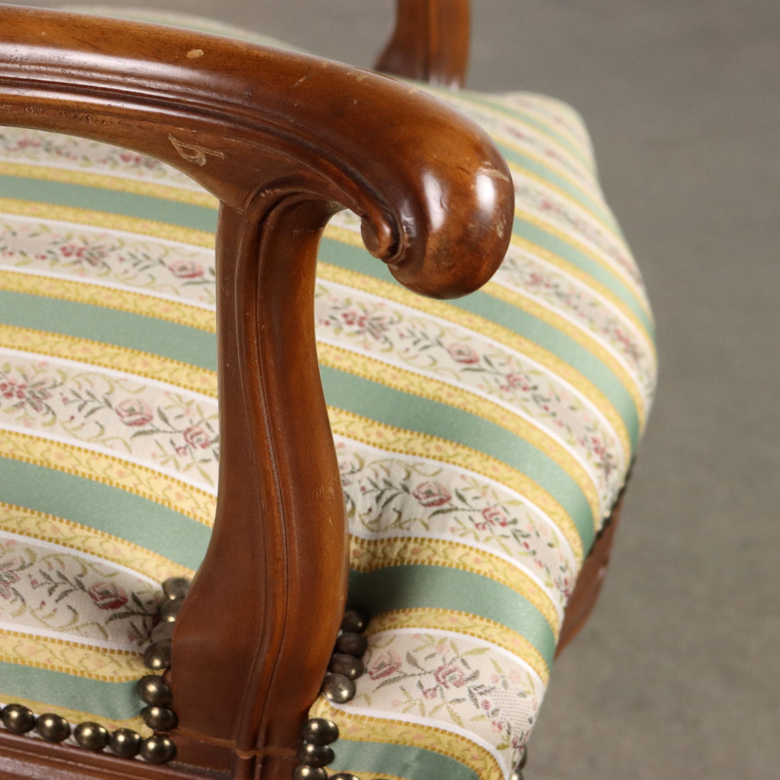 | Antiques  Seating