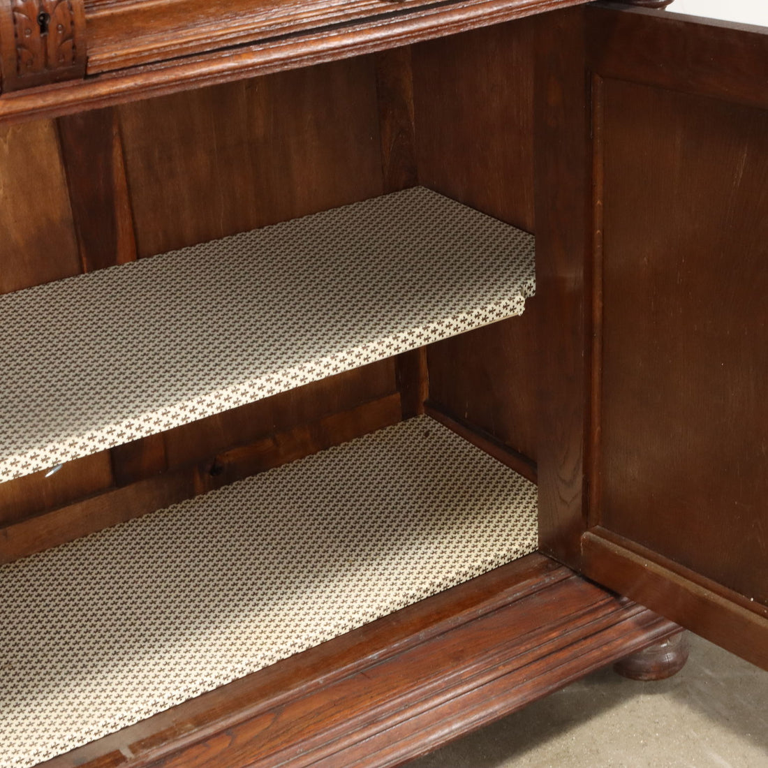  | Antiques  Cupboards