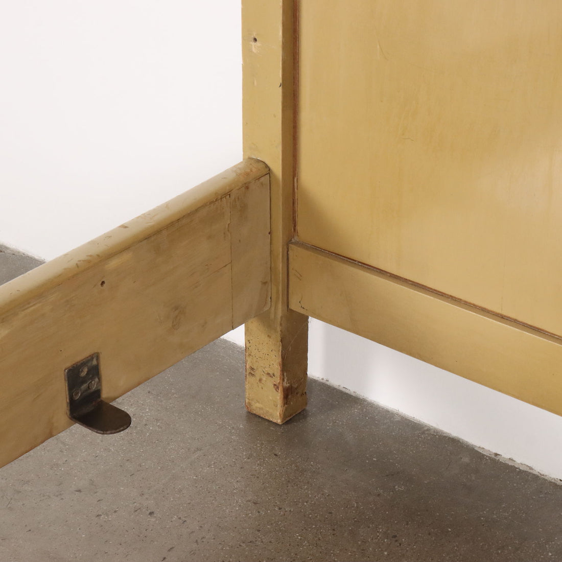  | Antiques  Beds & Headboards