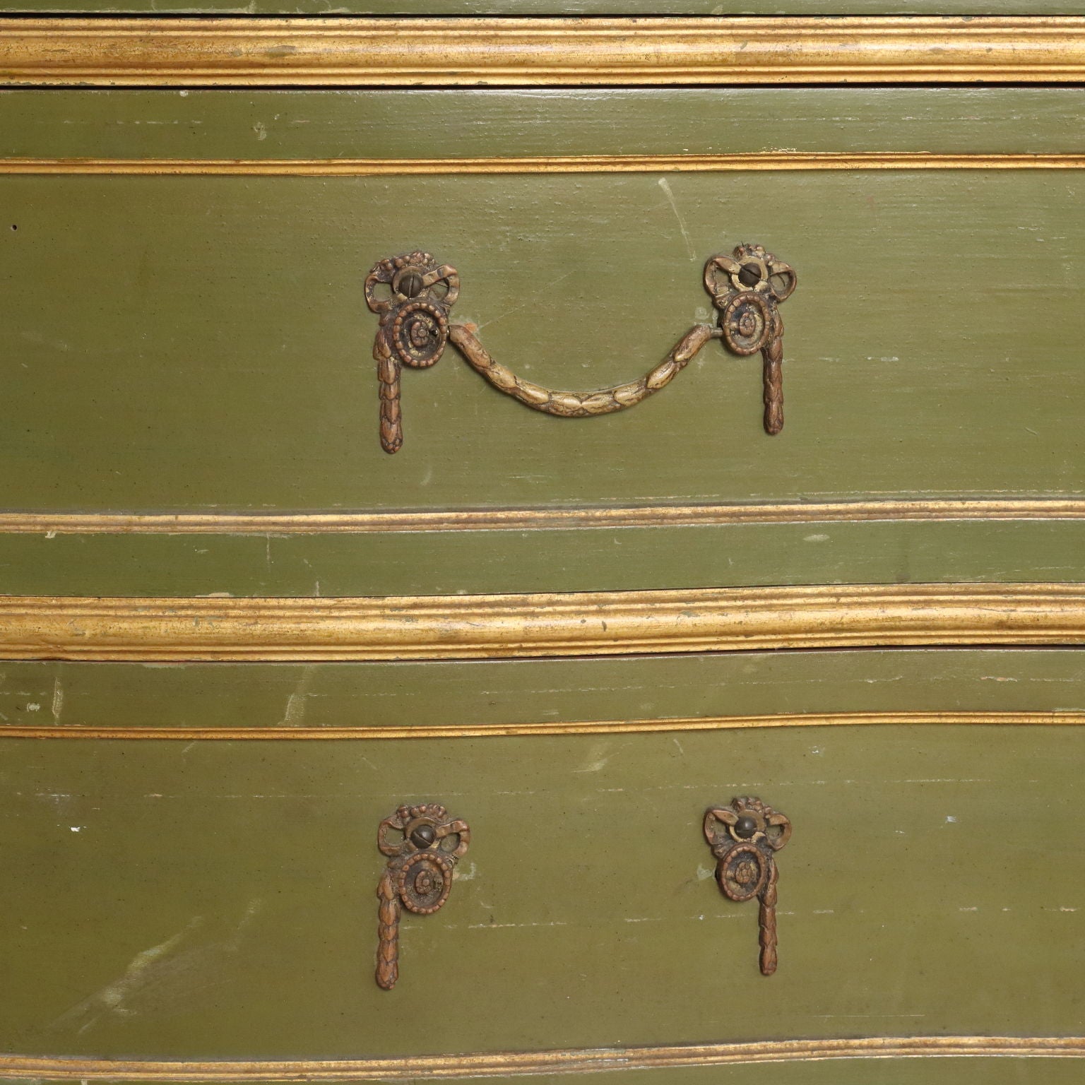  | Antiques  Chest of Drawers & Commodes