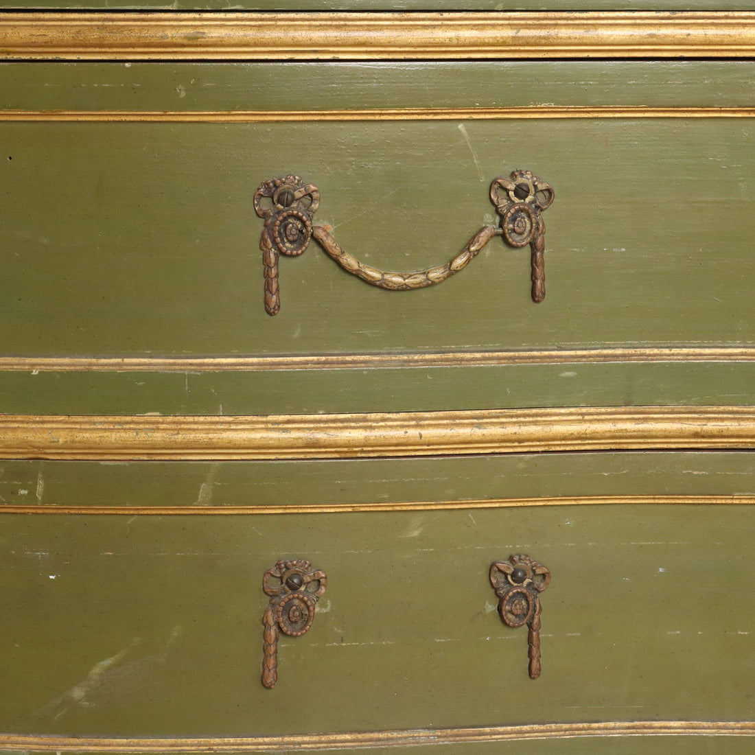  | Antiques  Chest of Drawers & Commodes