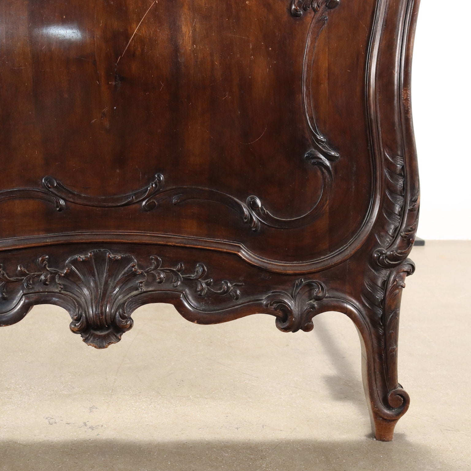  | Antiques  Beds & Headboards