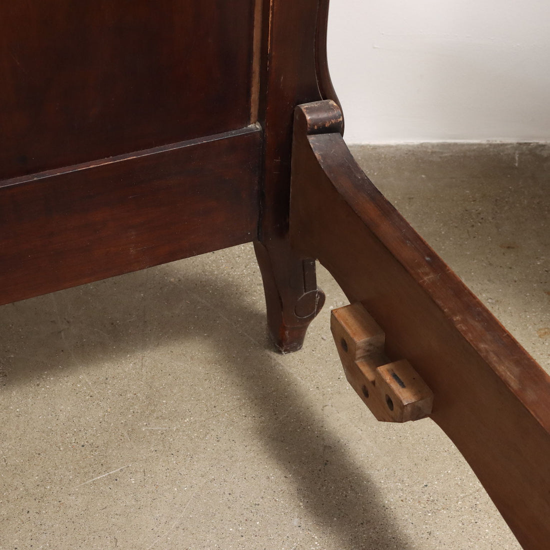  | Antiques  Beds & Headboards