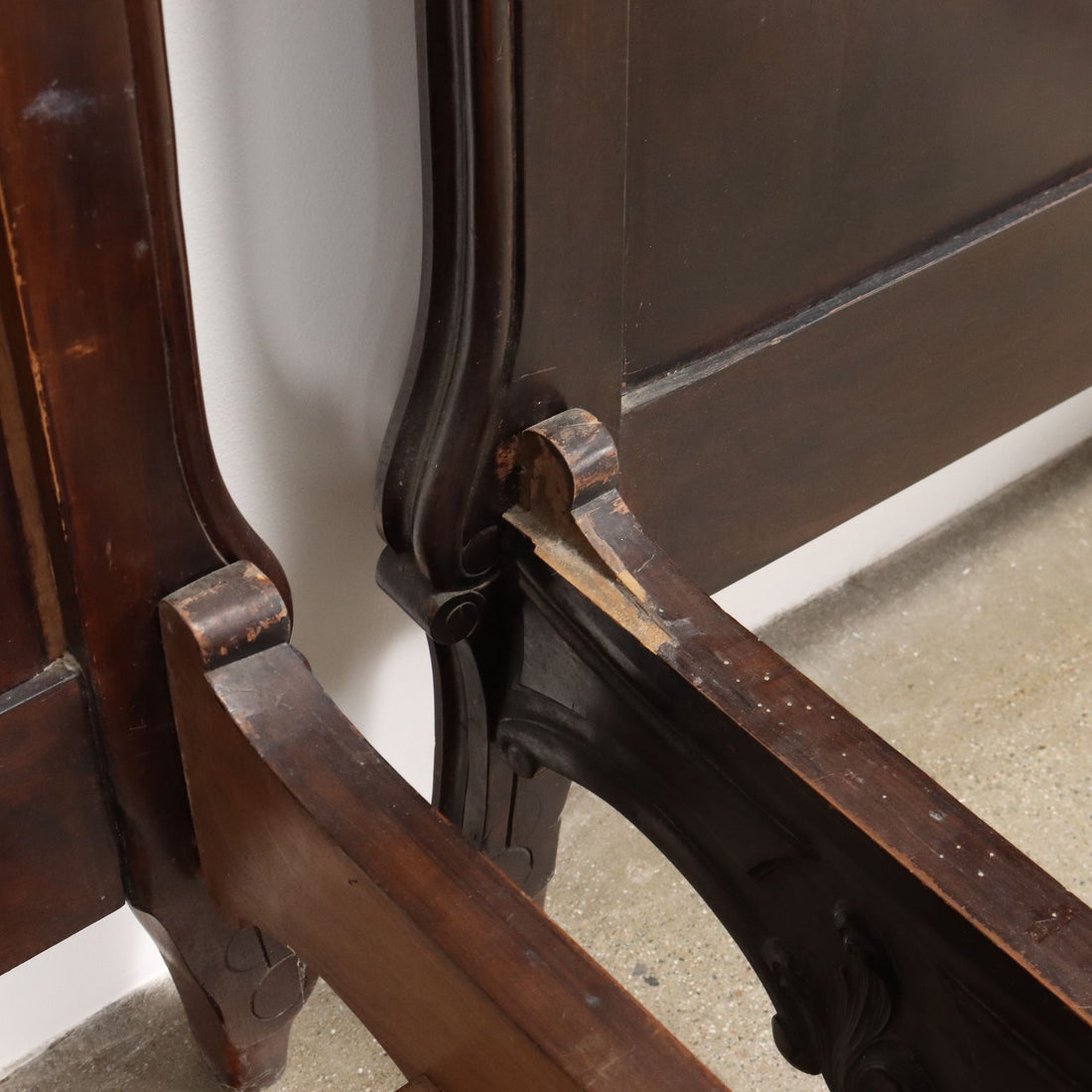  | Antiques  Beds & Headboards