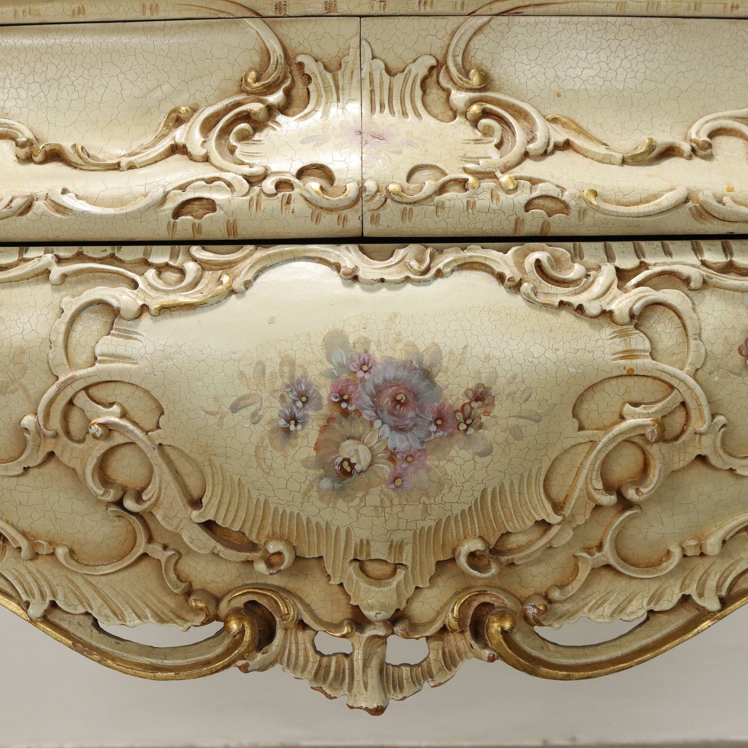  | Antiques  Chest of Drawers & Commodes