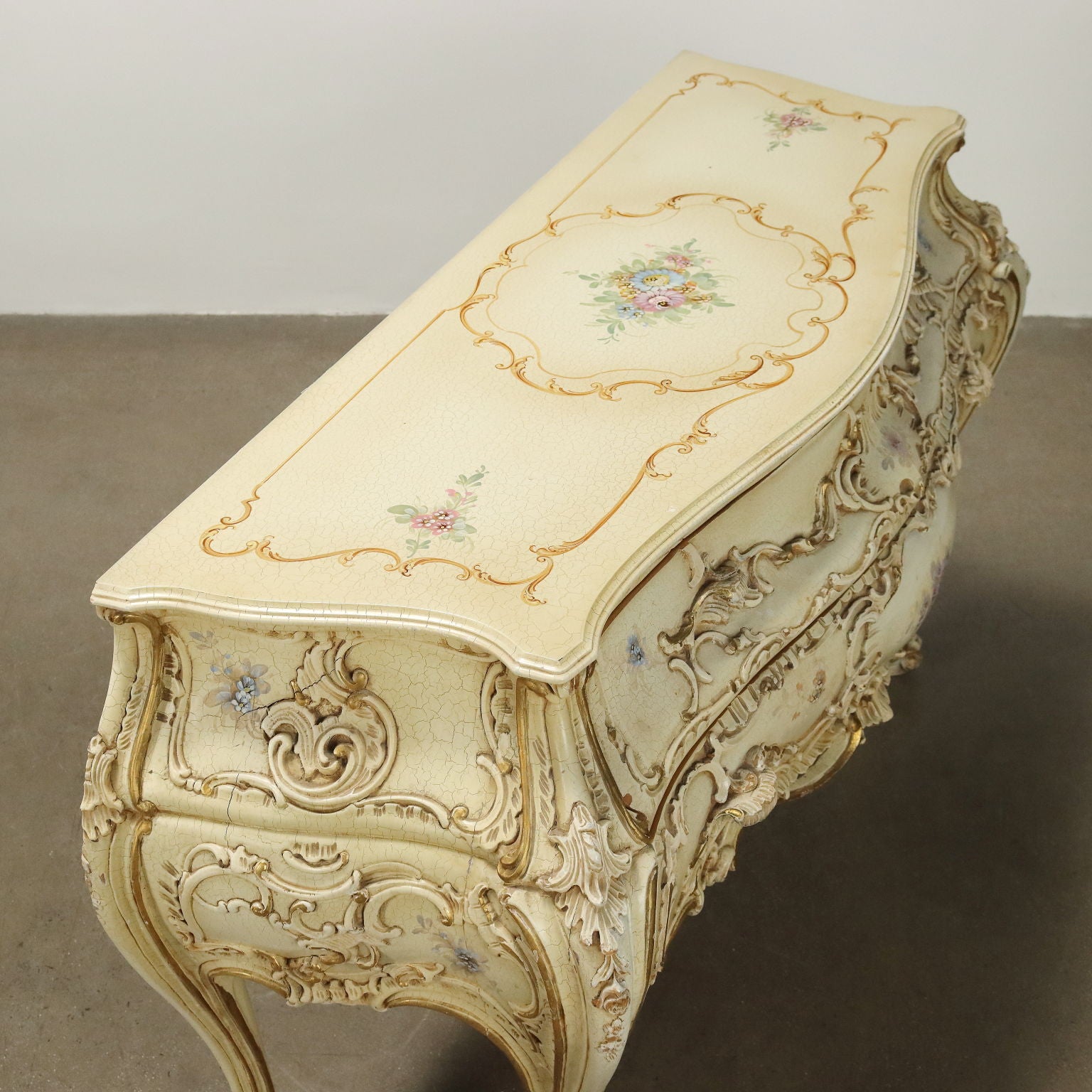  | Antiques  Chest of Drawers & Commodes