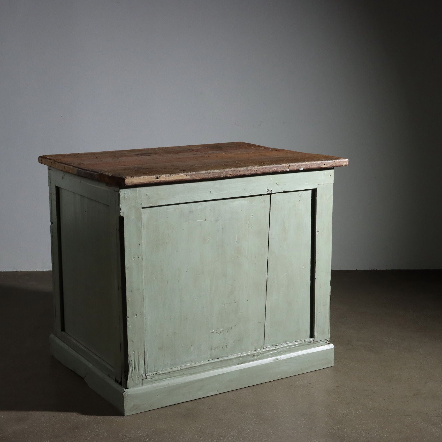  | Antiques  Chest of Drawers & Commodes