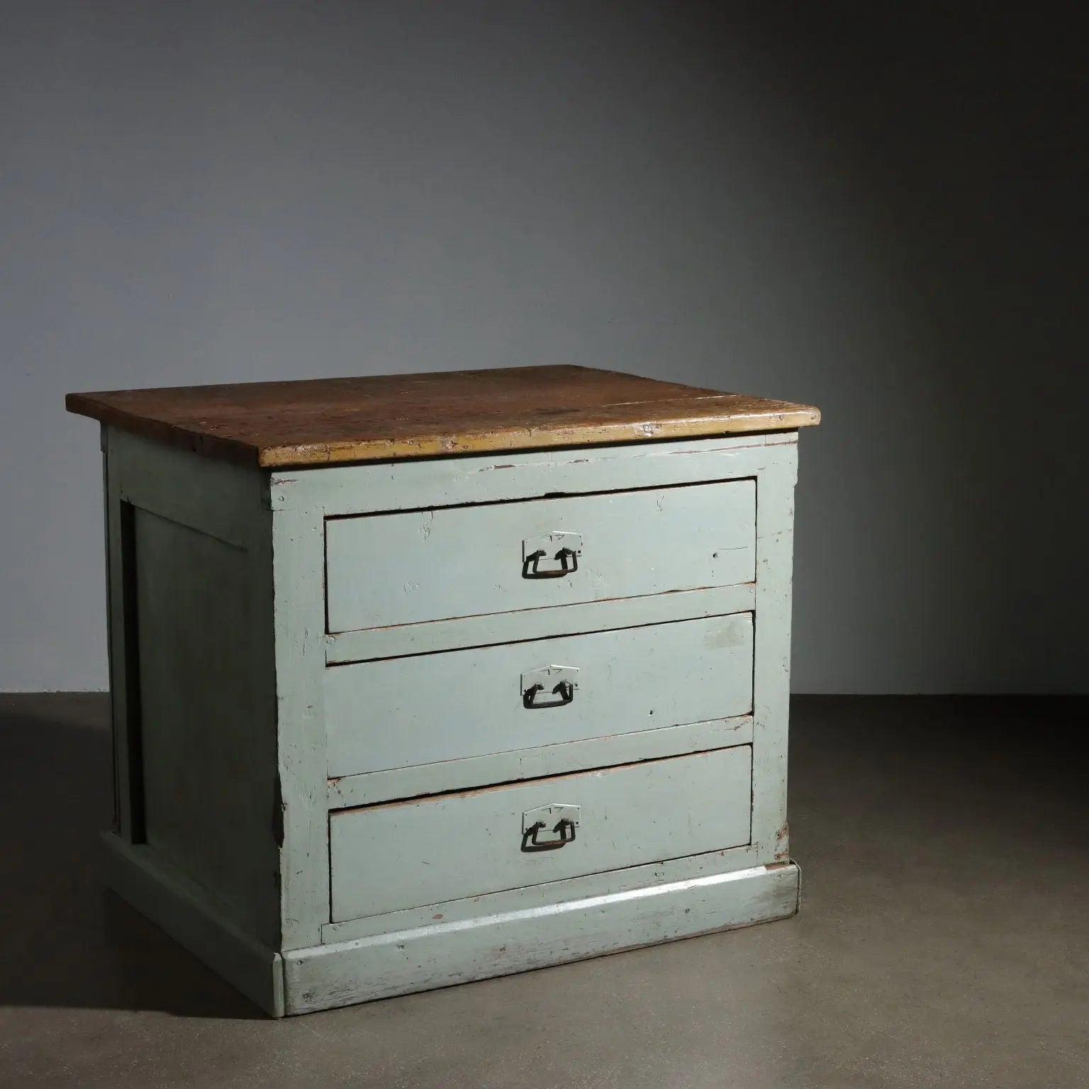Vintage Chest of Drawers Industrial Style Enamelled Fir XX Century - Italy, Mid XX Century | Antiques | Chest of Drawers & Commodes