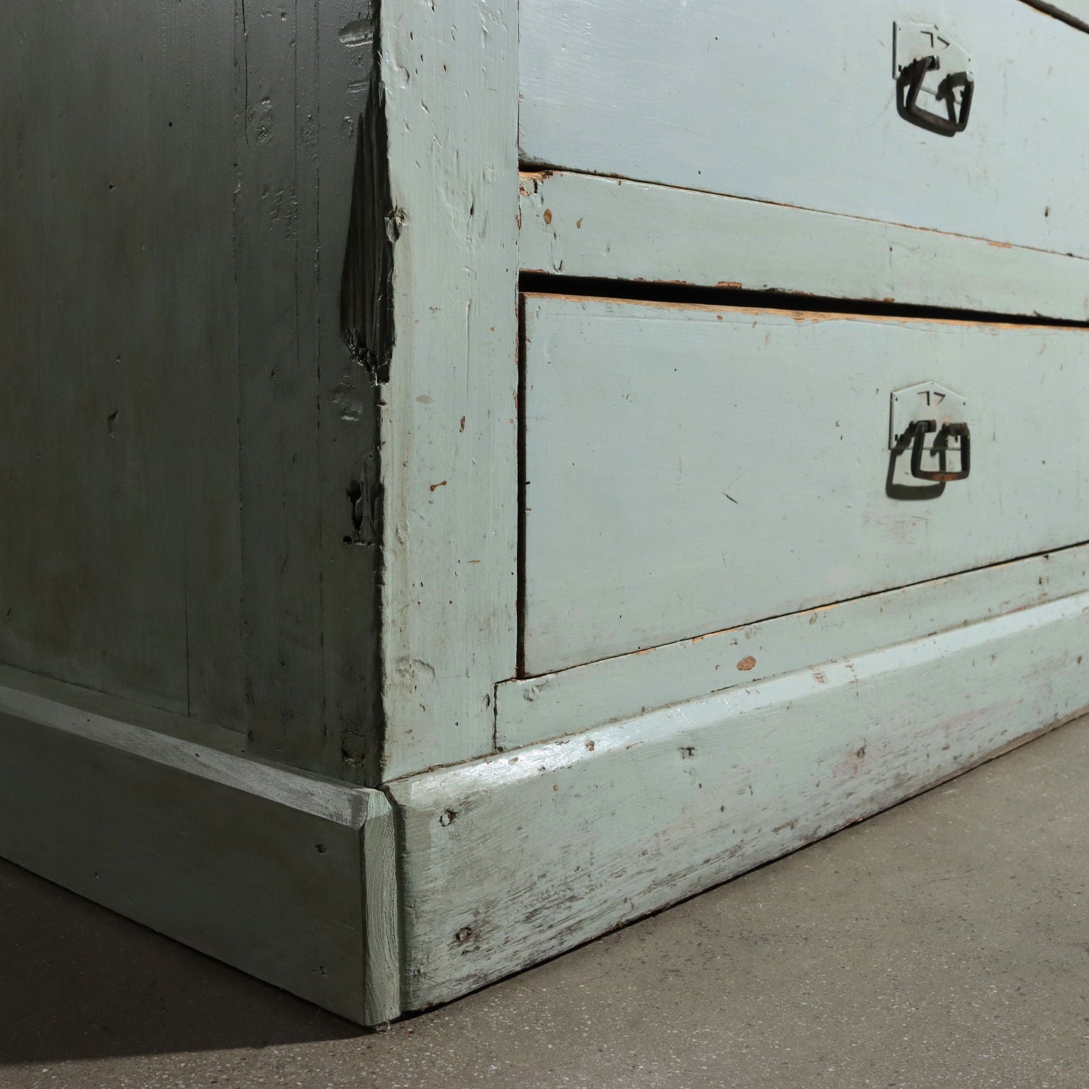  | Antiques  Chest of Drawers & Commodes