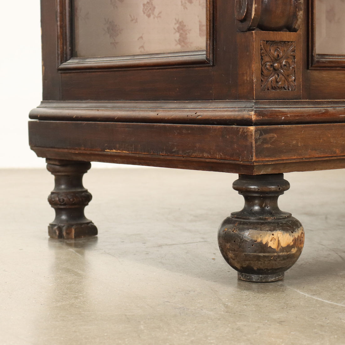  | Antiques  Bookcases & Showcases