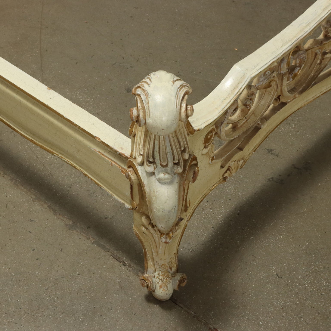  | Antiques  Beds & Headboards