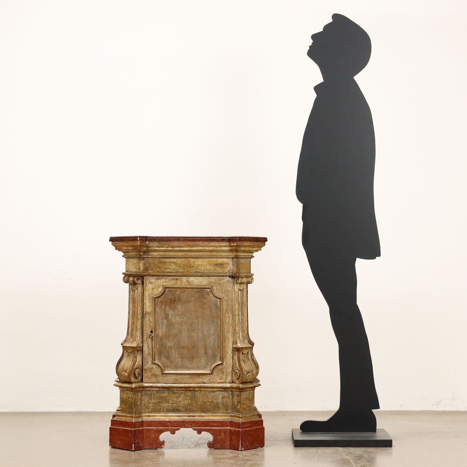  | Antiques  Cupboards