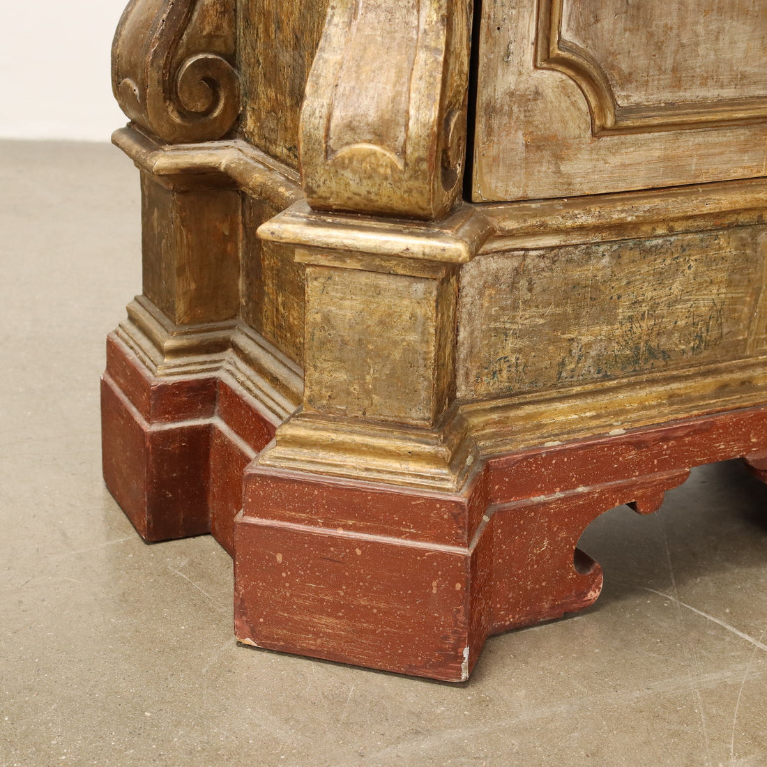  | Antiques  Cupboards