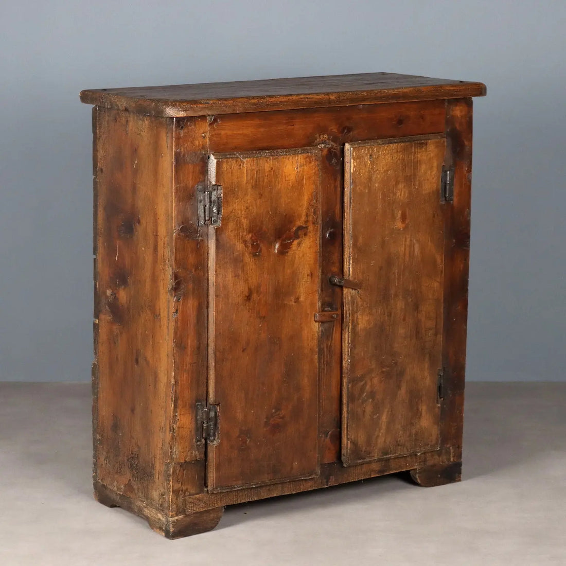 Stained Fir Cabinet - Italy 17th Century