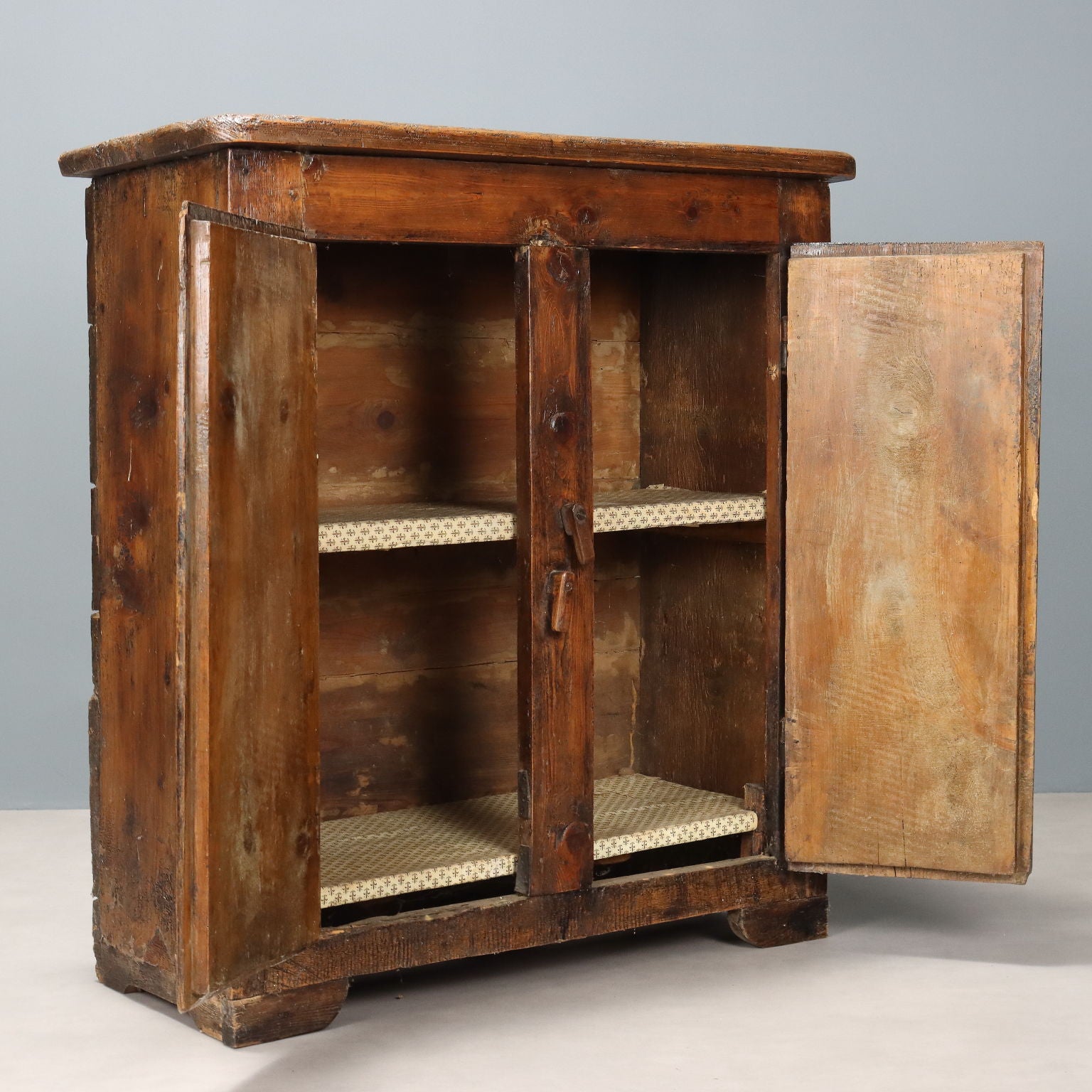  | Antiques  Cupboards