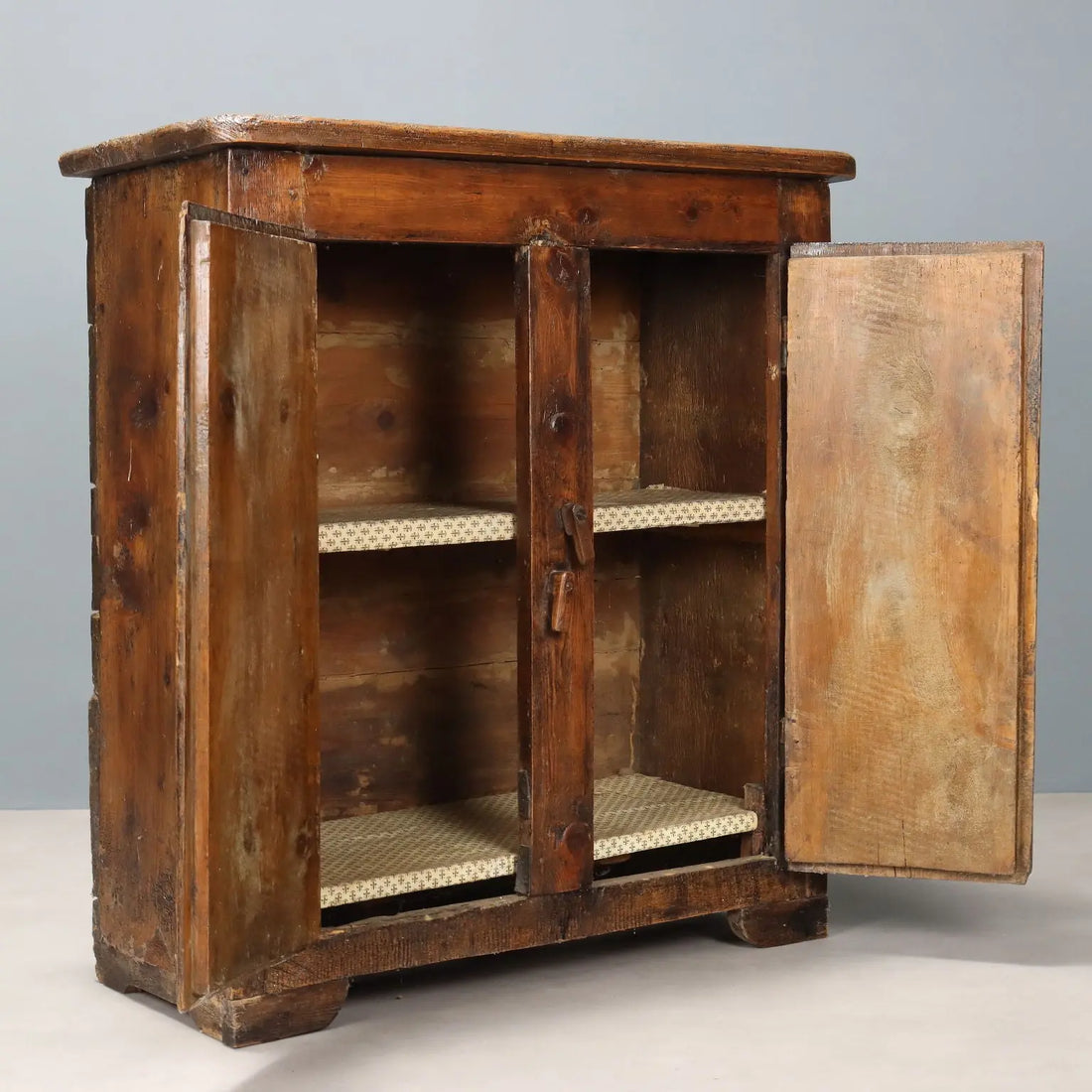 Stained Fir Cabinet - Italy 17th Century