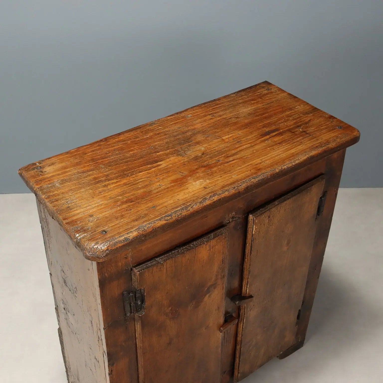 Stained Fir Cabinet - Italy 17th Century