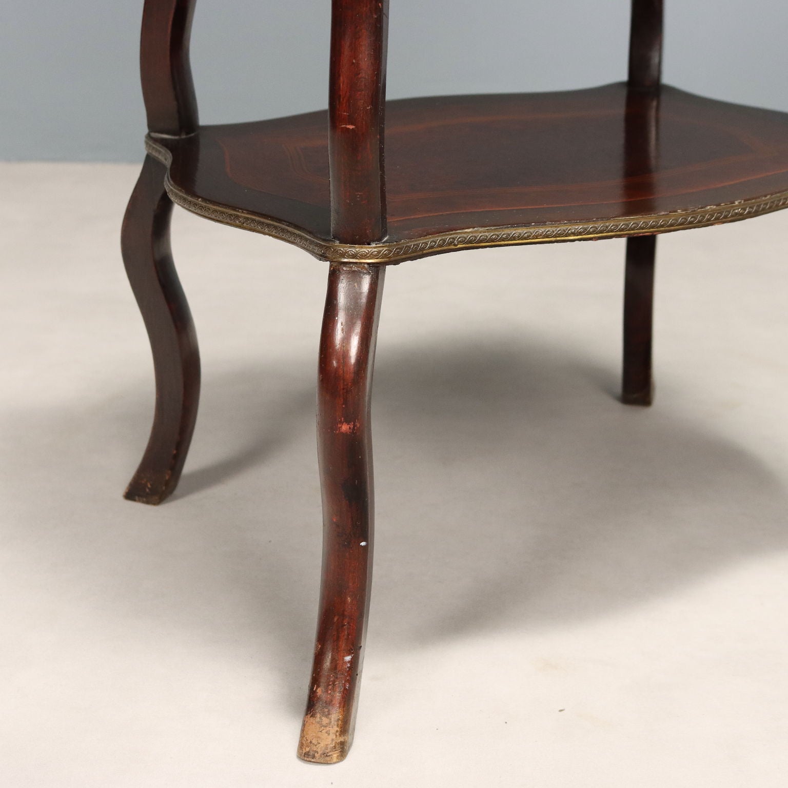  | Antiques  Side & Coffee Tables