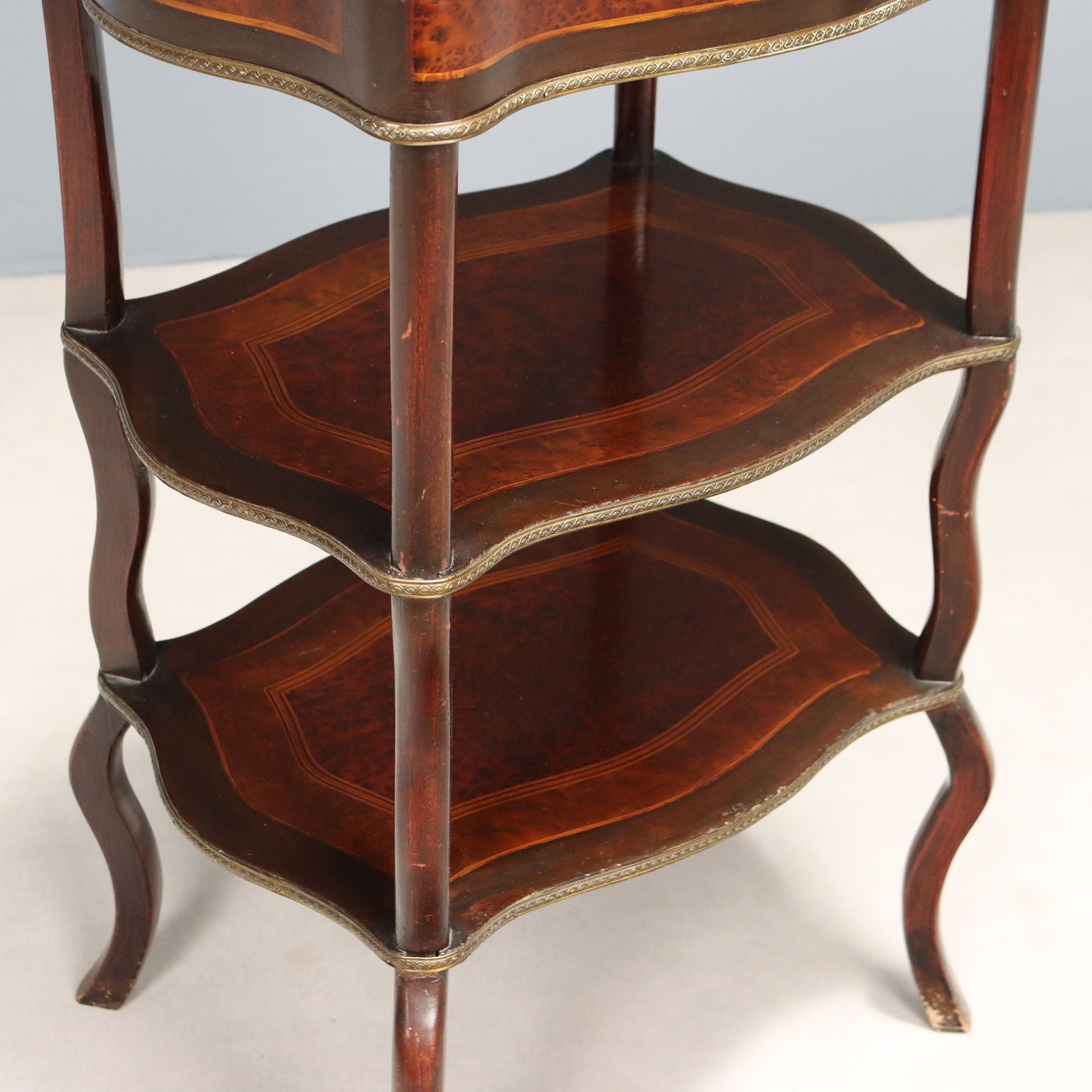  | Antiques  Side & Coffee Tables