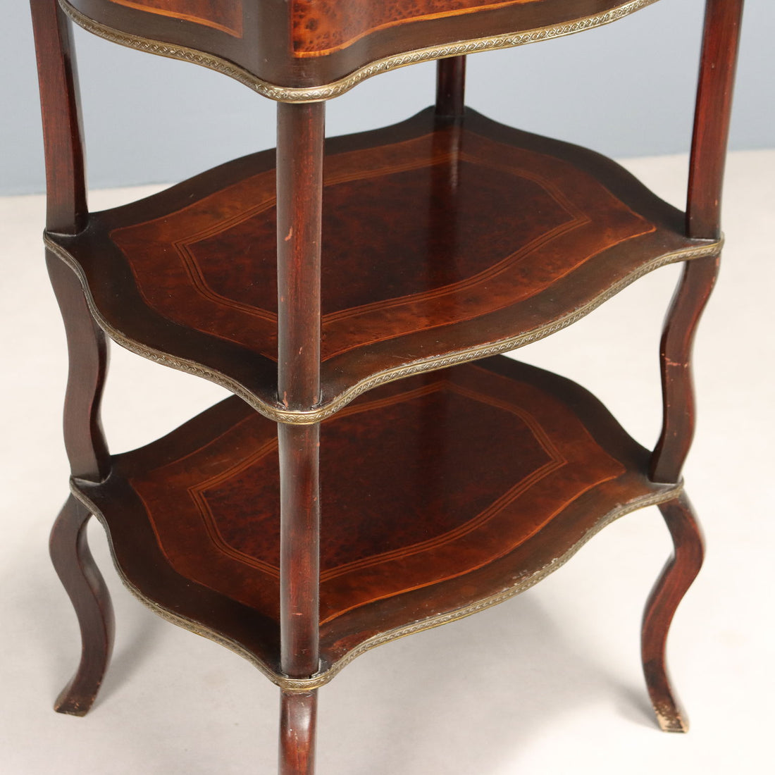  | Antiques  Side & Coffee Tables