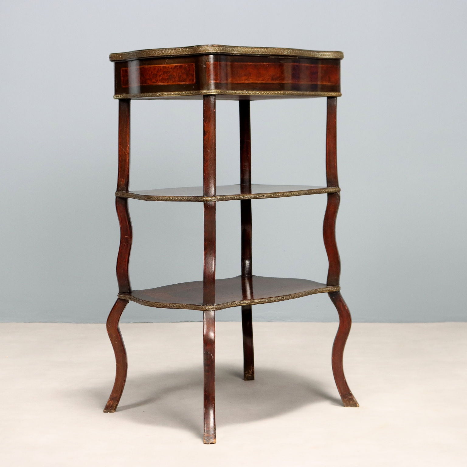  | Antiques  Side & Coffee Tables