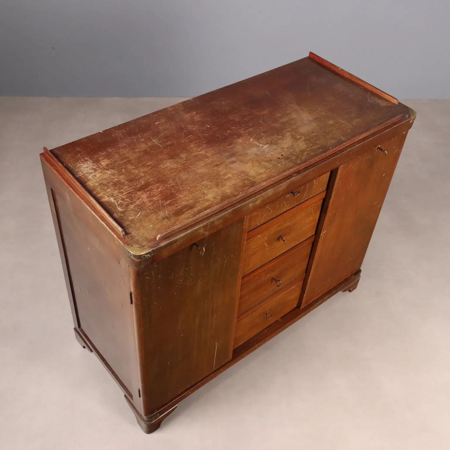 Mahogany Chest of Drawers - Italy Mid 20th Century