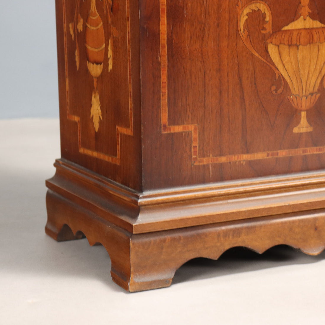  | Antiques  Other Furniture