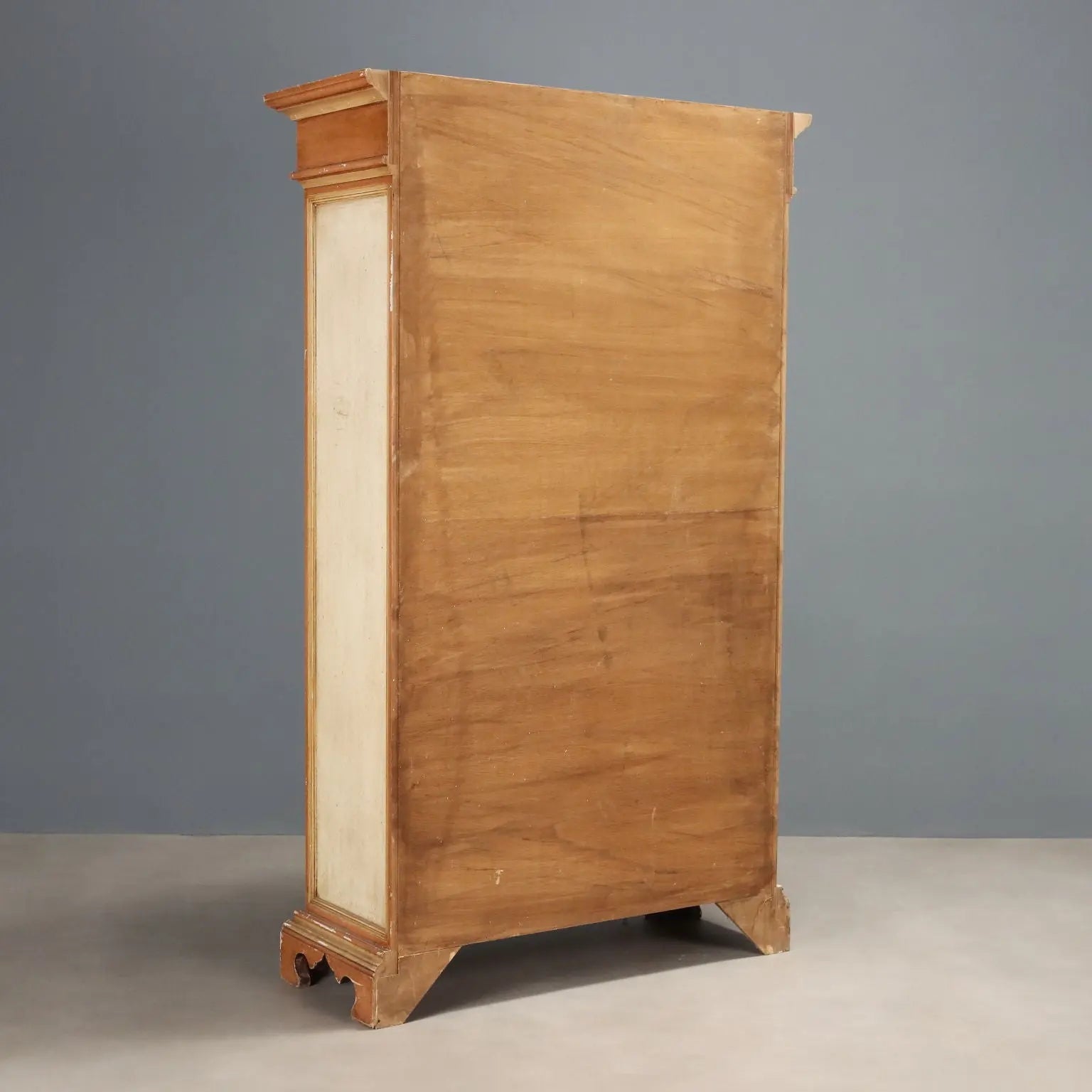 Antique Wardrobe Baroque Style Lacquered Painted Wood XX Century - Italy, XX Century | Antiques | Wardrobes