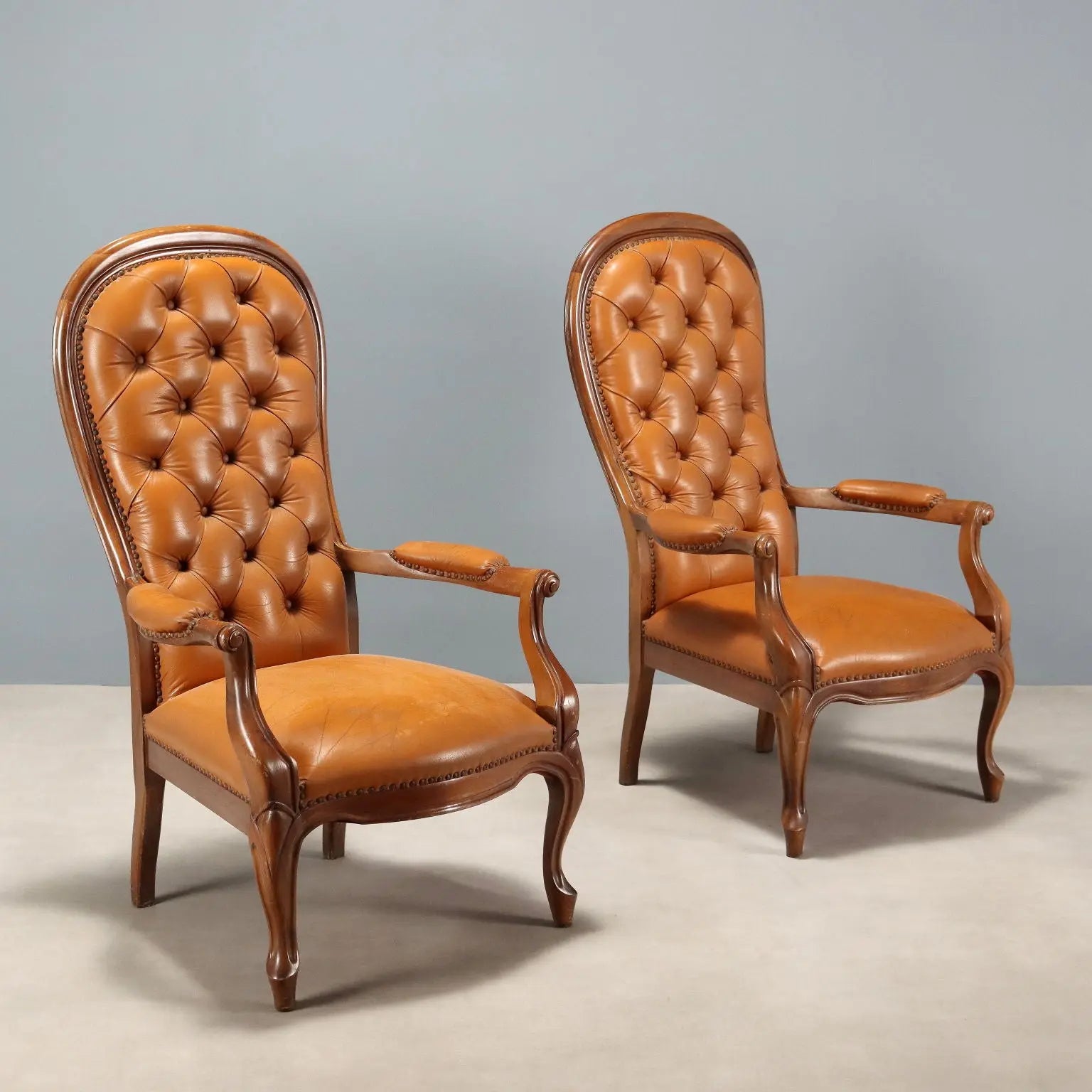 Antique Armchairs Walnut Leather Italy XX Century - Italy, XX Century | Antiques | Seating