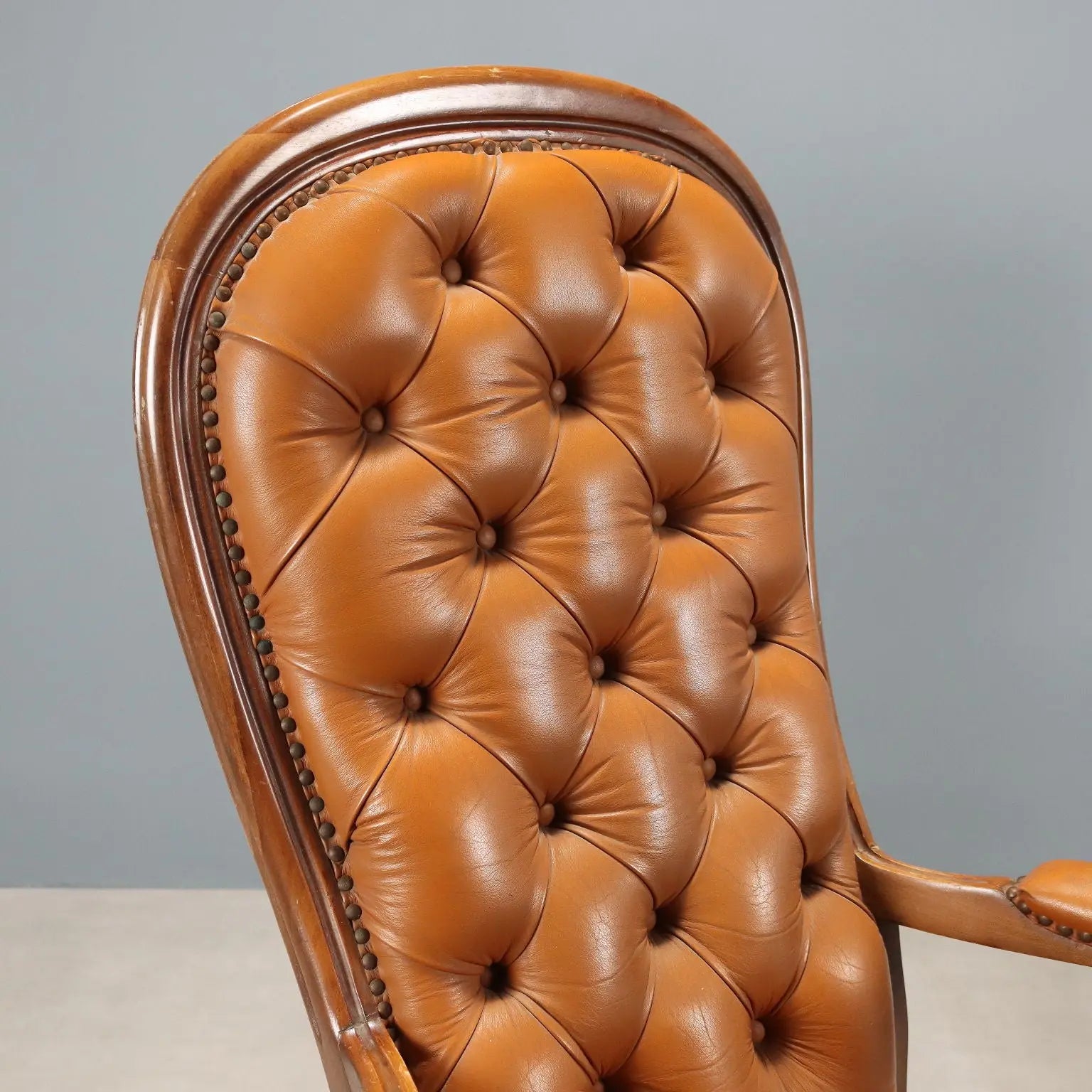 Antique Armchairs Walnut Leather Italy XX Century - Italy, XX Century | Antiques | Seating