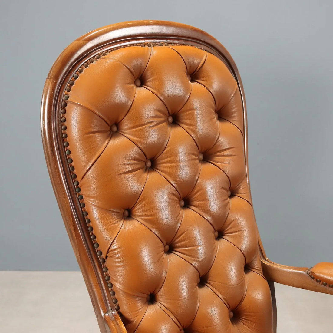 Antique Armchairs Walnut Leather Italy XX Century - Italy, XX Century | Antiques | Seating