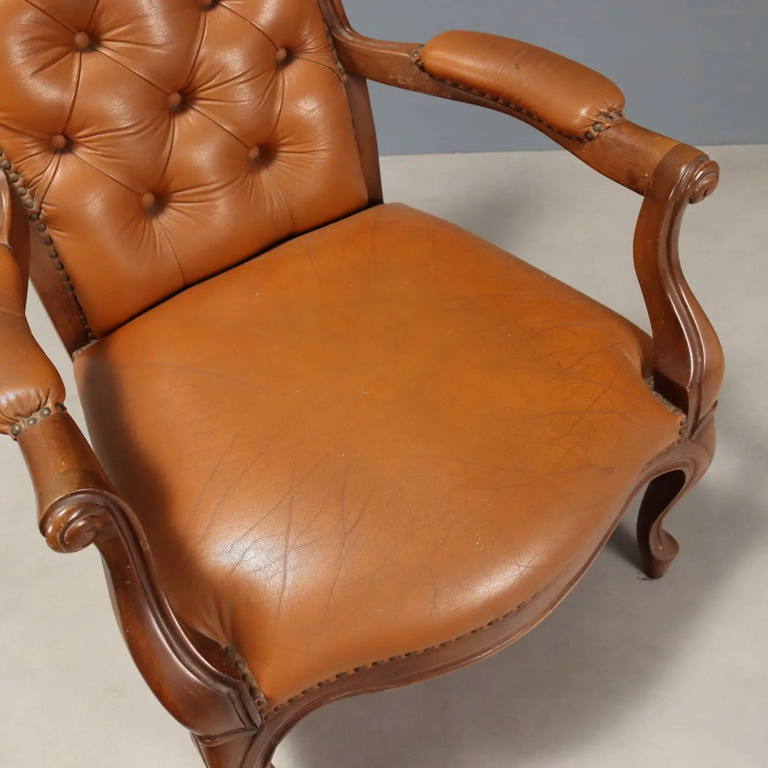Antique Armchairs Walnut Leather Italy XX Century - Italy, XX Century | Antiques | Seating