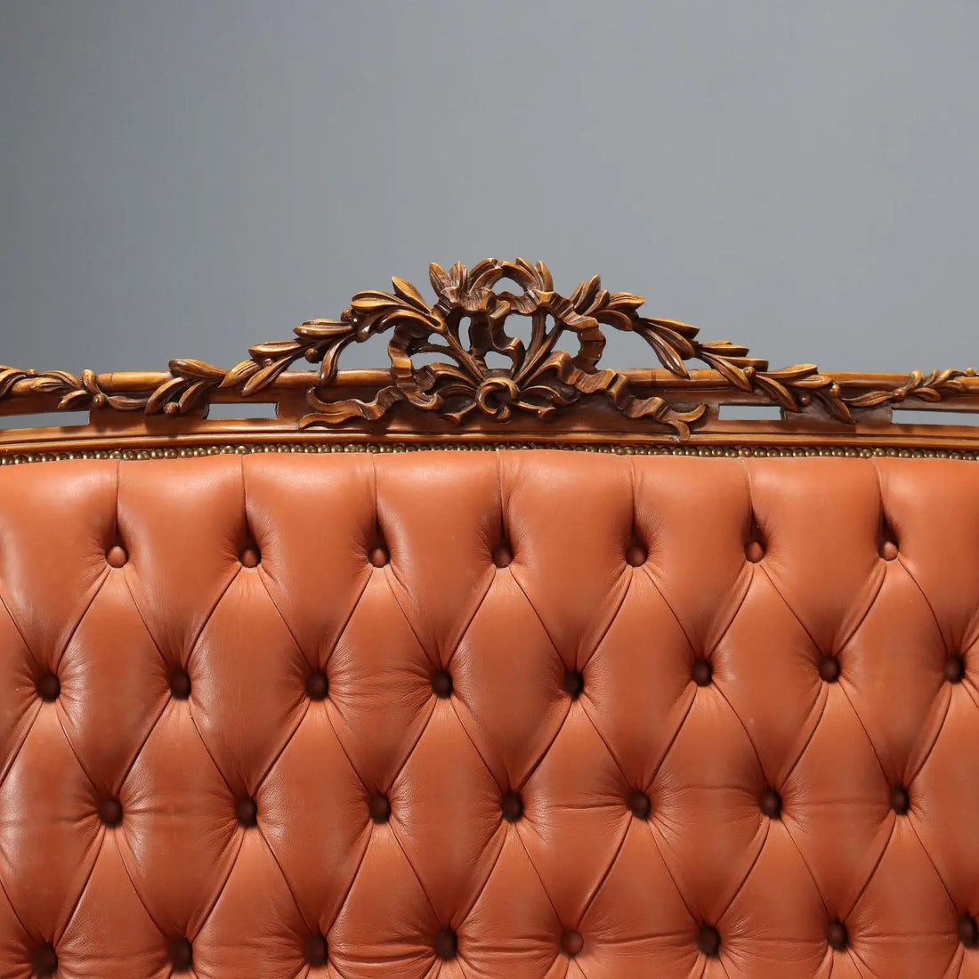 Antique Sofa Neoclassical Style Walnut Leather XX Century - Italy, Early XX Century | Antiques | Seating