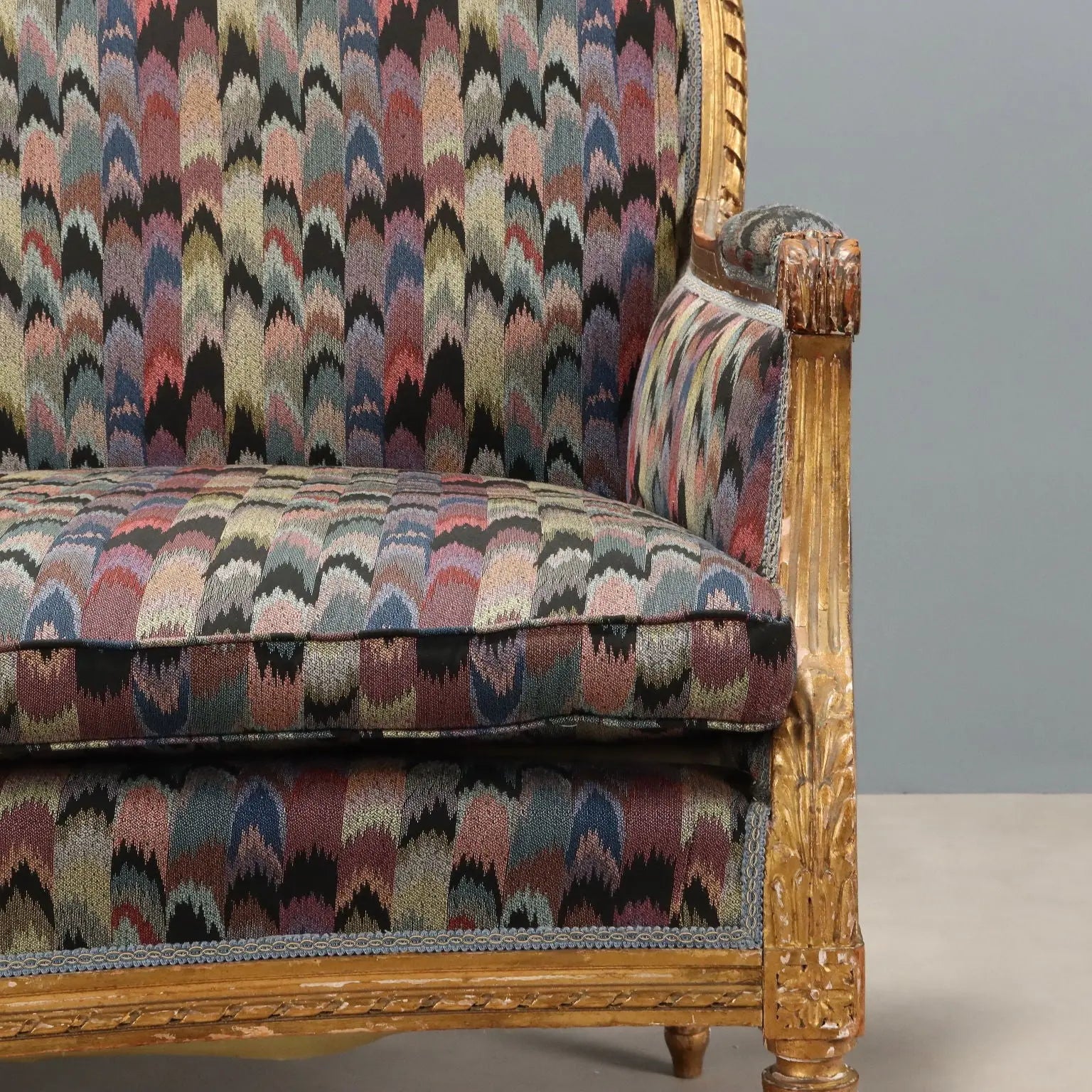 Antique Sofa Neoclassical Style Carved Wood Italy XIX Century - Italy, Late XIX Century | Antiques | Seating
