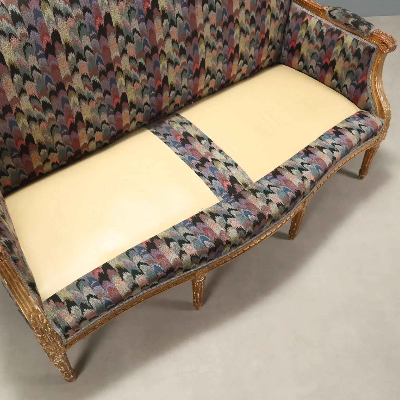 Antique Sofa Neoclassical Style Carved Wood Italy XIX Century - Italy, Late XIX Century | Antiques | Seating