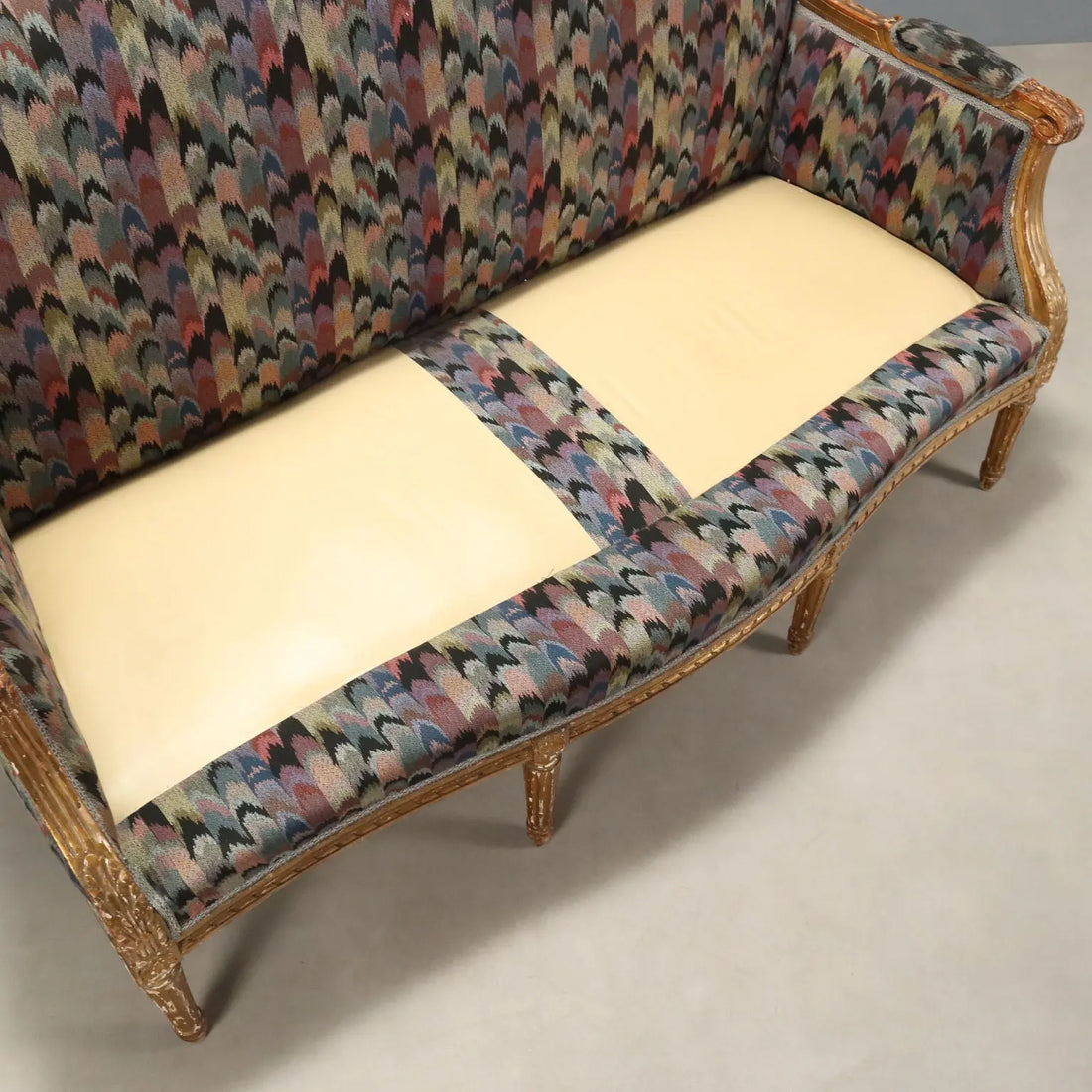 Antique Sofa Neoclassical Style Carved Wood Italy XIX Century - Italy, Late XIX Century | Antiques | Seating