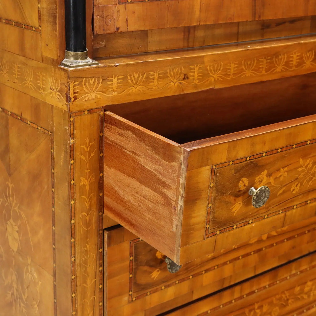 Antique Secrétaire Empire Style Walnut Veneer Italy XX Century - Italy, XX Century | Antiques | Drop-Leaf Secretaire & Secretaire