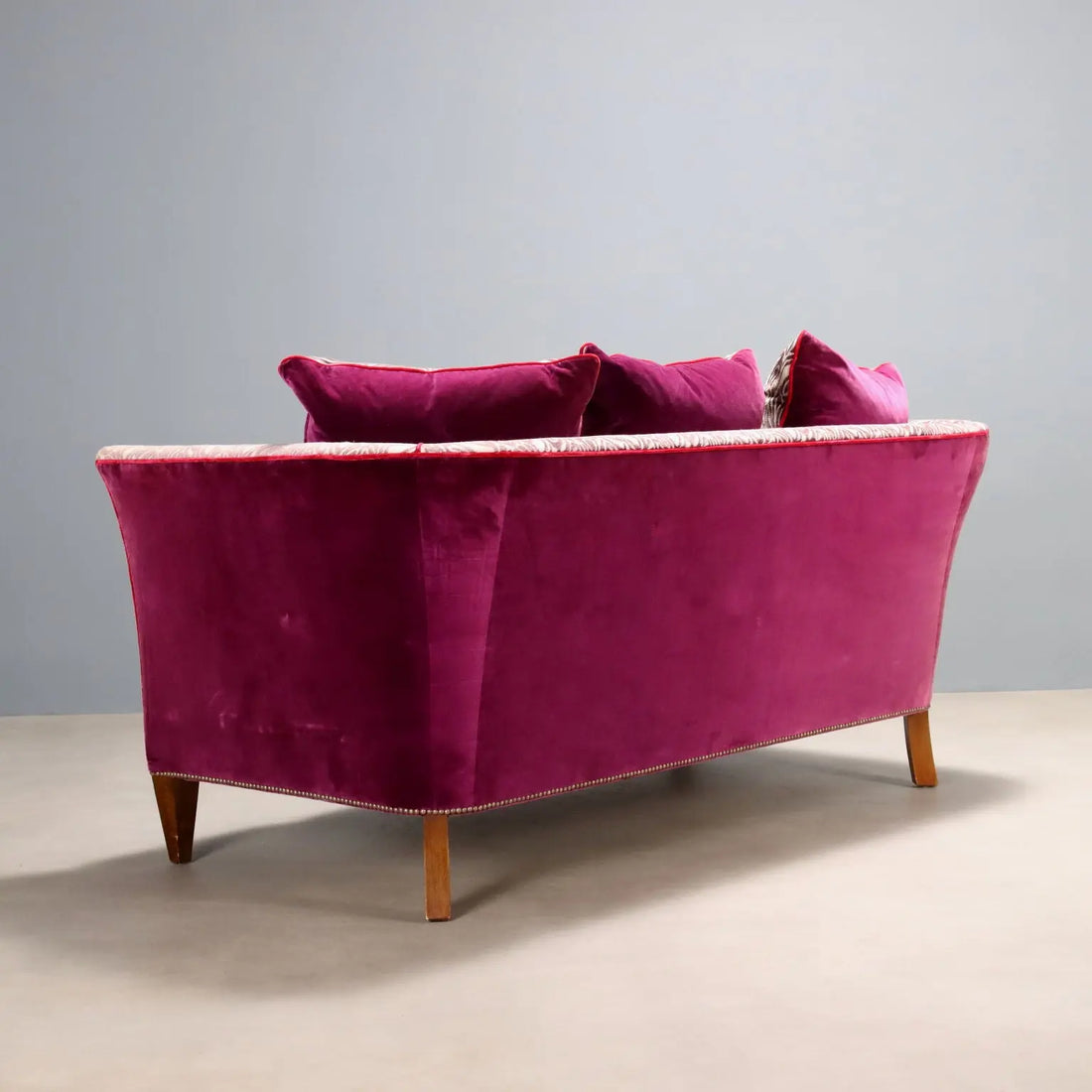 Antique Sofa Velvet Walnut Painted Beech Italy XX Century - Italy, XX Century | Antiques | Seating