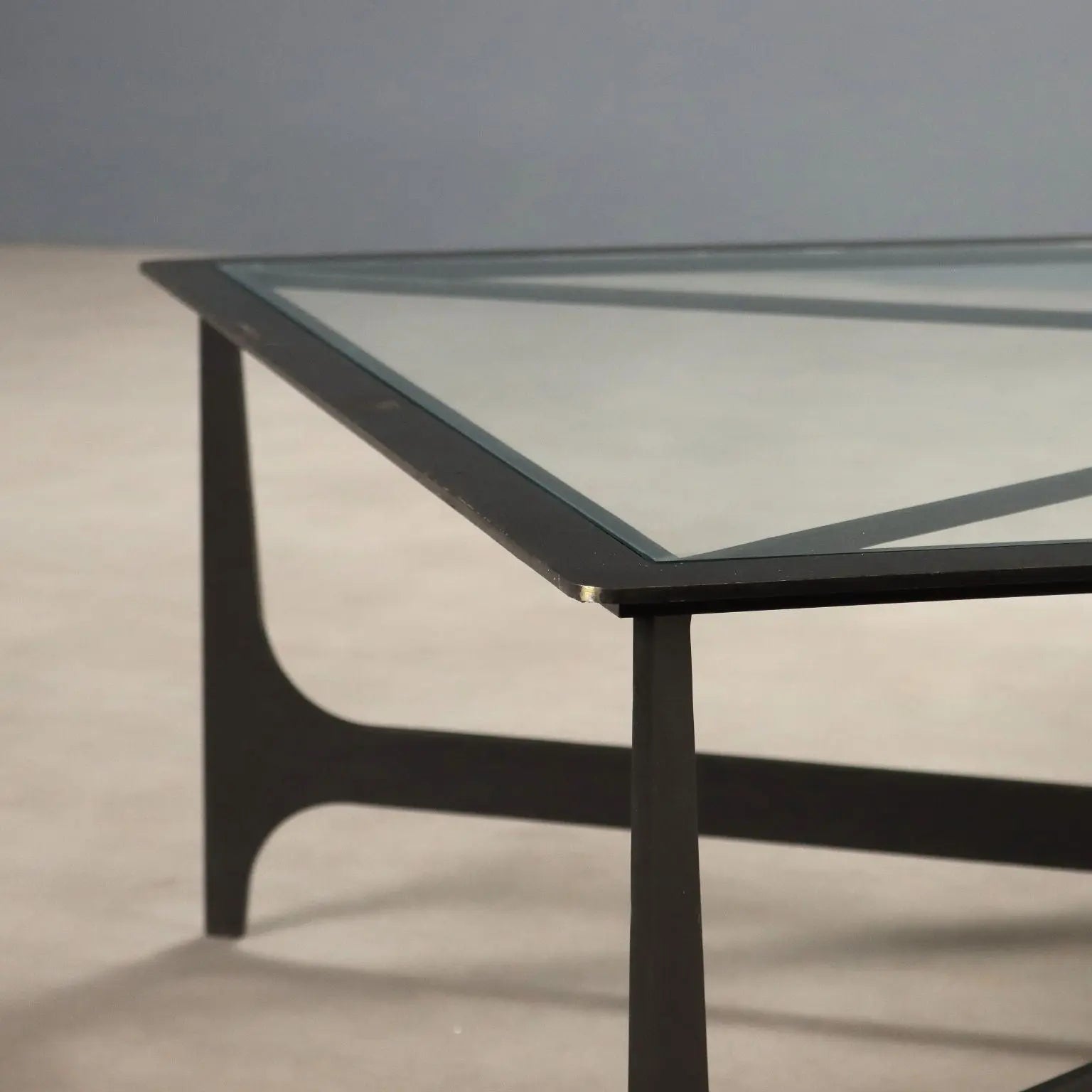 Lacquered Iron Coffee Table - Italy 20th Century