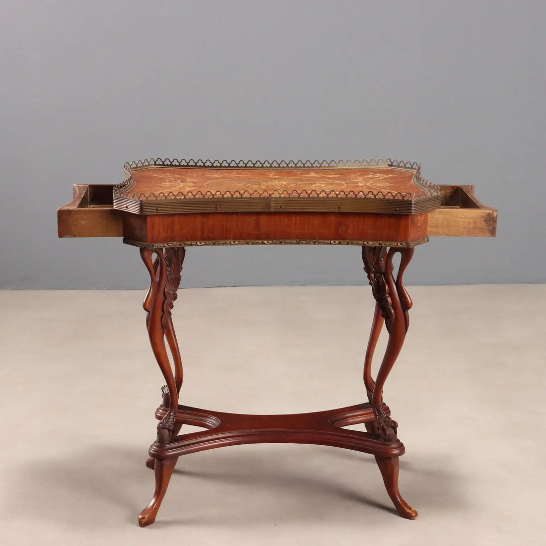 Antique Small Table Fruit Wood Bois de Rose XX Century - Italy, XX Century | Antiques | Side & Coffee Tables