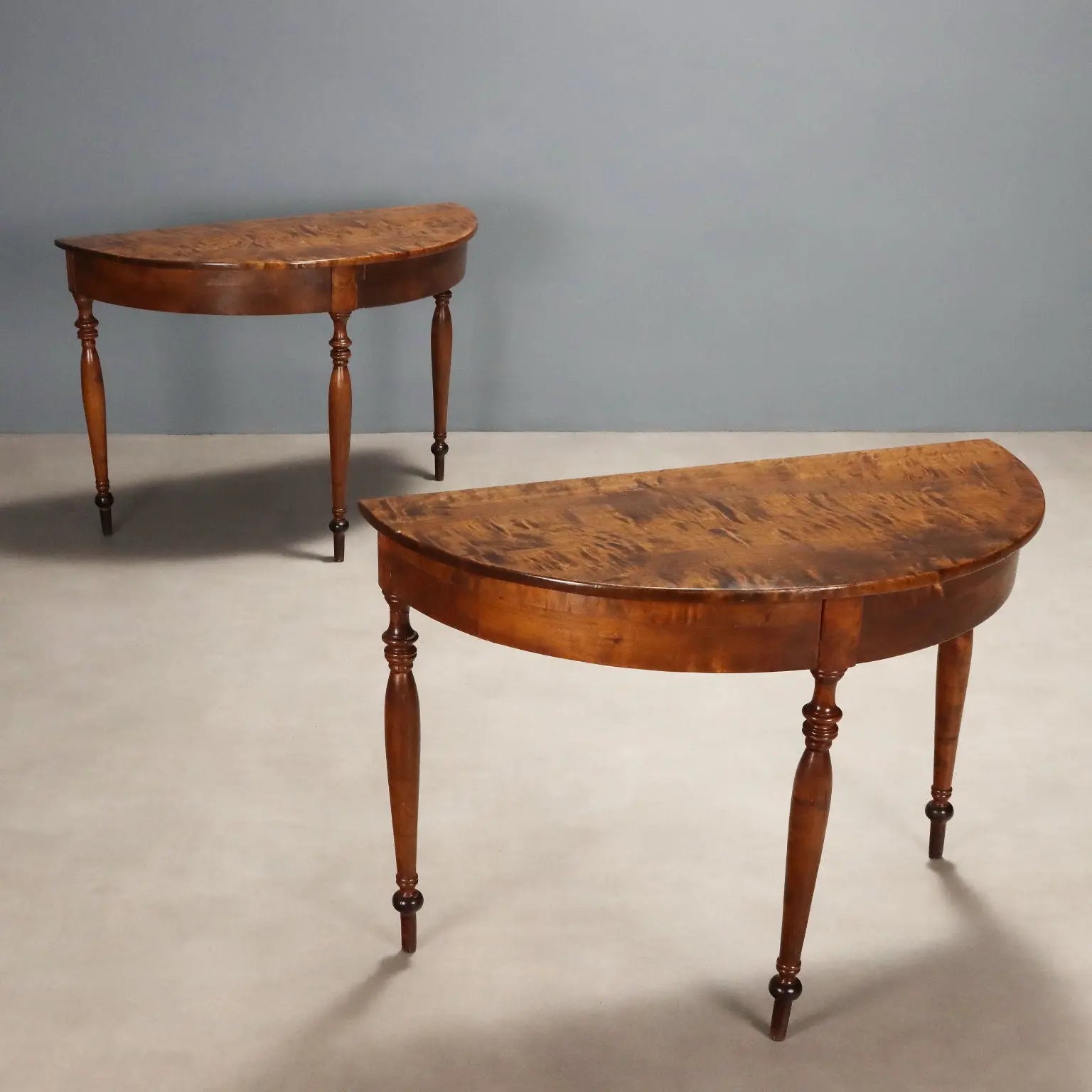 Antique Consoles Walnut Half-Moon Top Italy XX Century - Italy, Early XX Century | Antiques  Consoles