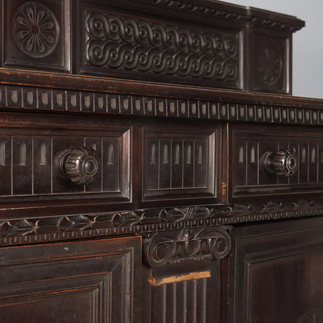 Antique Cupboard Neo-Renaissance Style Beech XIX Century - Italy, Late XIX Century | Antiques | Cupboards