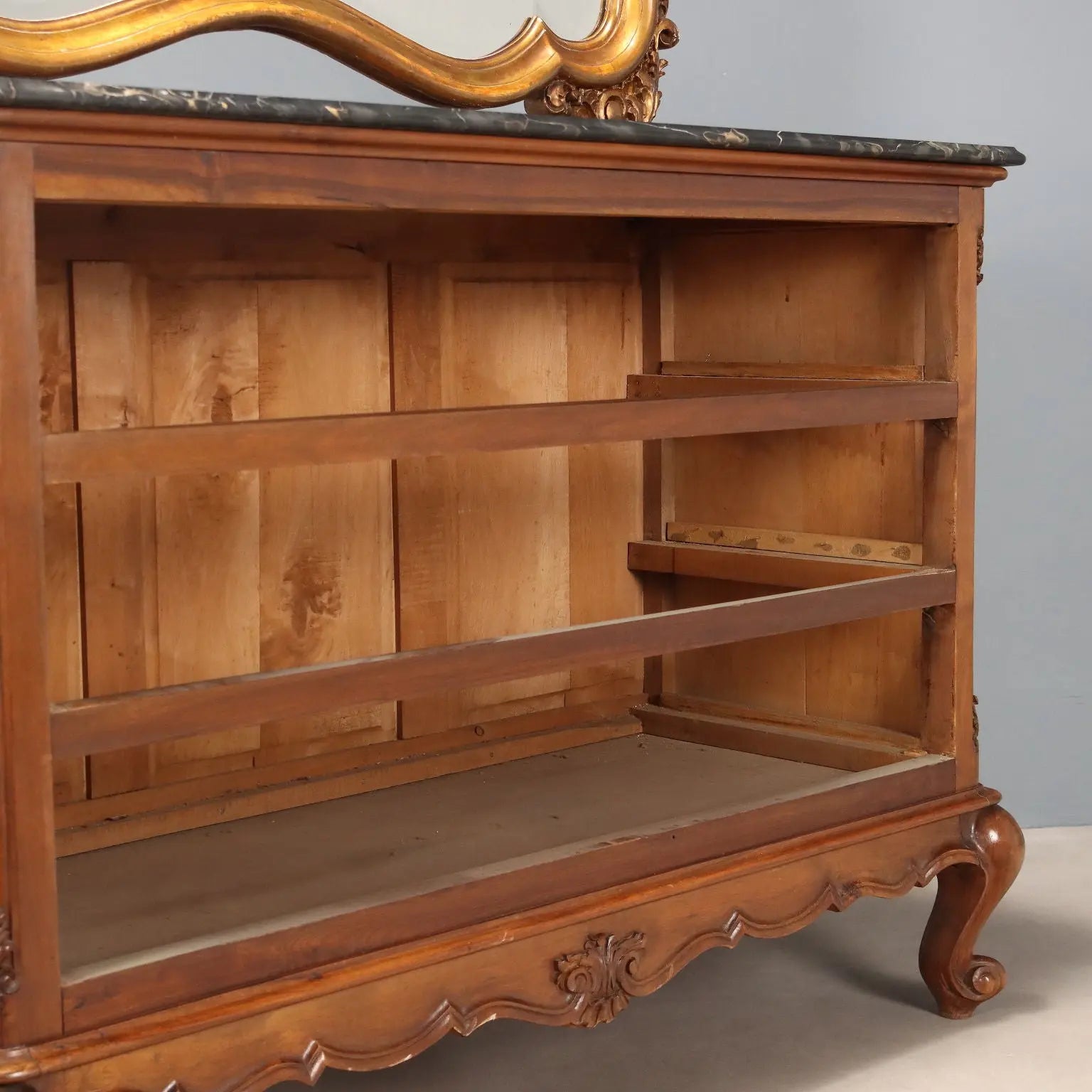 Baroque Walnut Dresser with Mirror - Italy 20th Century