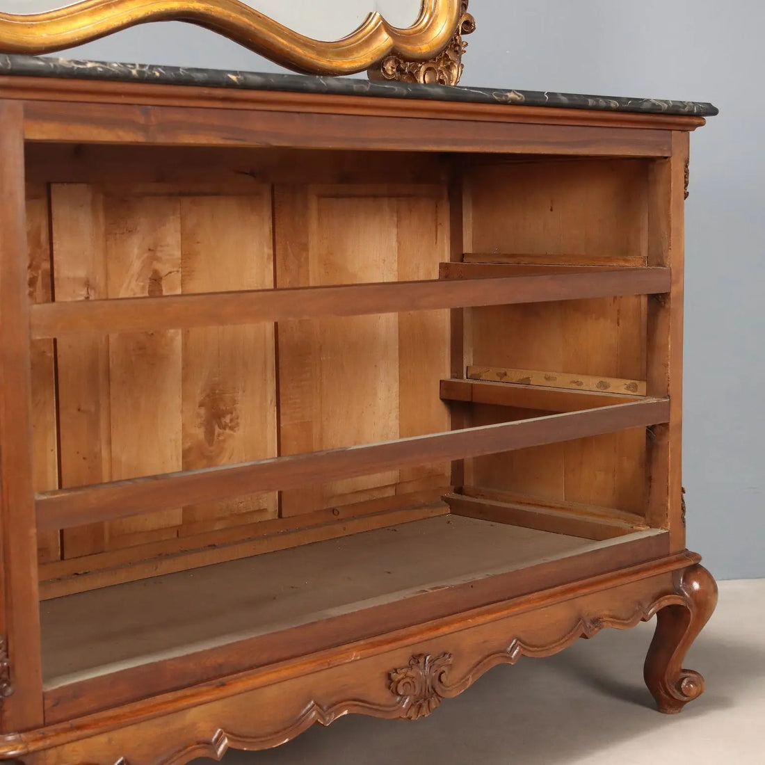 Baroque Walnut Dresser with Mirror - Italy 20th Century