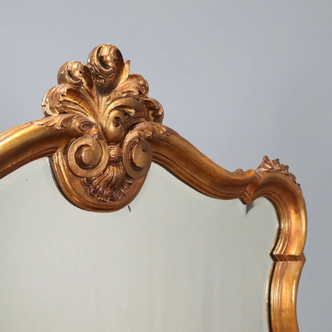 Baroque Walnut Dresser with Mirror - Italy 20th Century