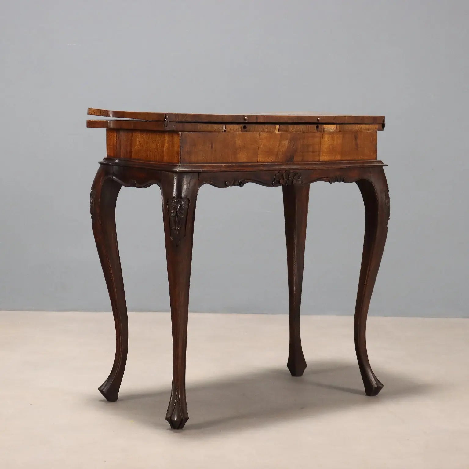 Antique Game Table Walnut Beech Openable Top Italy XX Century - Italy, Early XX Century | Antiques | Side & Coffee Tables