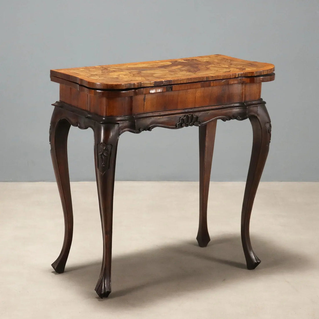 Antique Game Table Walnut Beech Openable Top Italy XX Century - Italy, Early XX Century | Antiques | Side & Coffee Tables